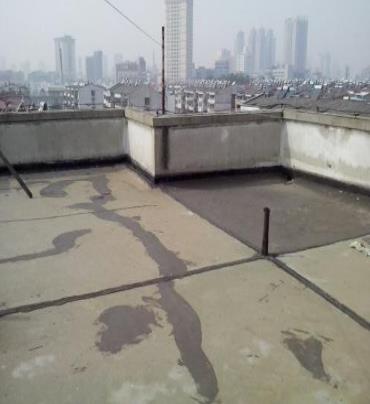 上甘岭漏水维修 楼顶漏水是什么原因，楼顶漏水维修方法是什么?